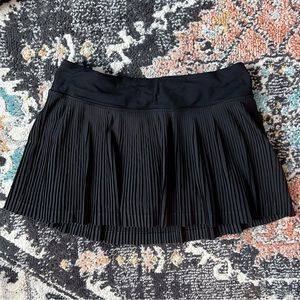 Lululemon Pleat To Street Skirt - Black Size 6